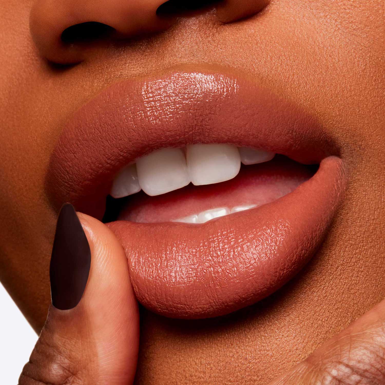 POWDER KISS VELVET BLUR SLIM STICK (BARRA PARA LABIOS)